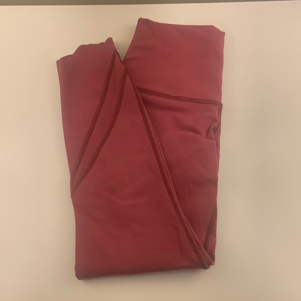 Lululemon 7/8” scalloped leggings
